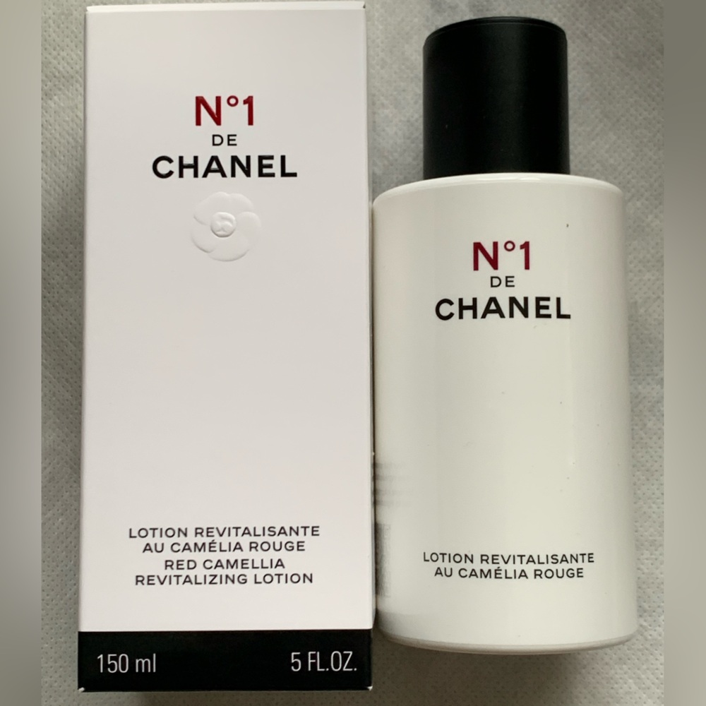 NIB Chanel No. 1 Revitalizing Lotion